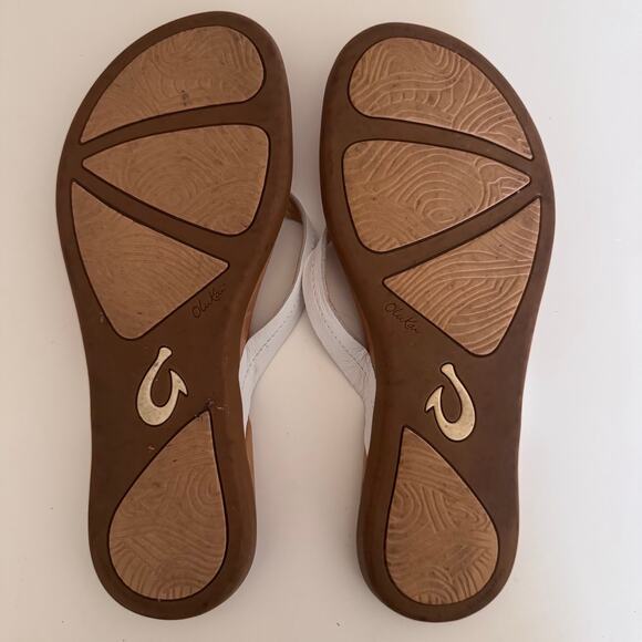 OluKai Women's Honu White Leather Slip On Flip Flop Sandals Size 9 - Picture 5 of 5